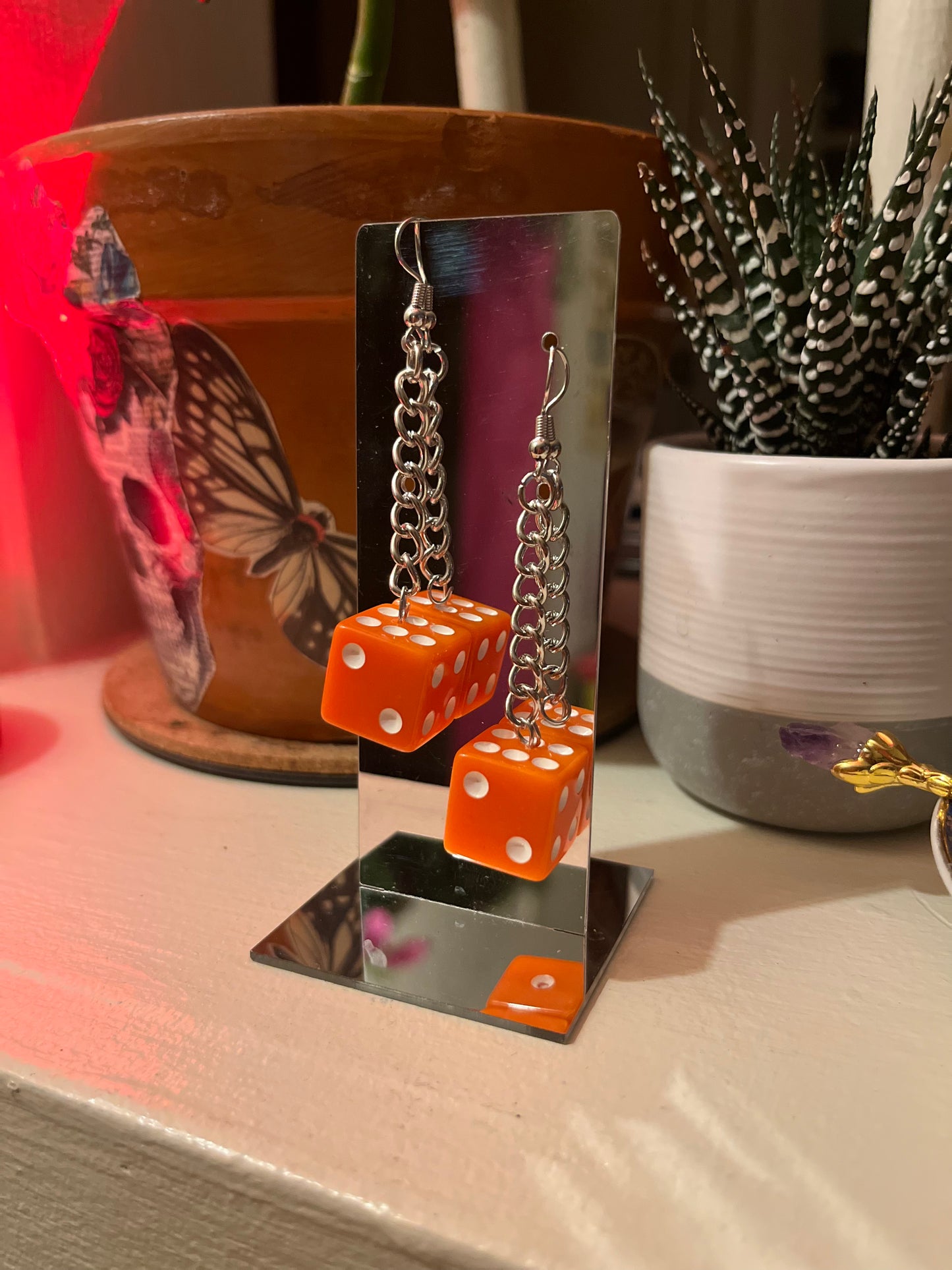 Roll them mf dice 🎲